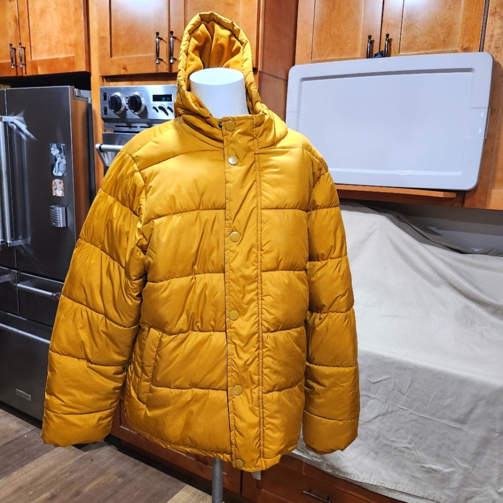 PUFFER JACKET Hooded in Mens XL